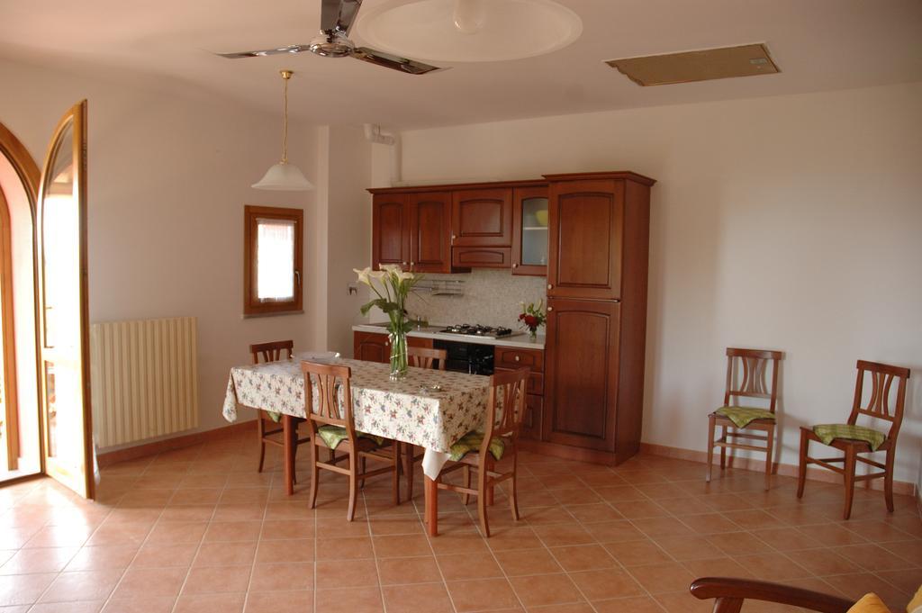 Agriturismo Podere Gozzuto غافورانا الغرفة الصورة