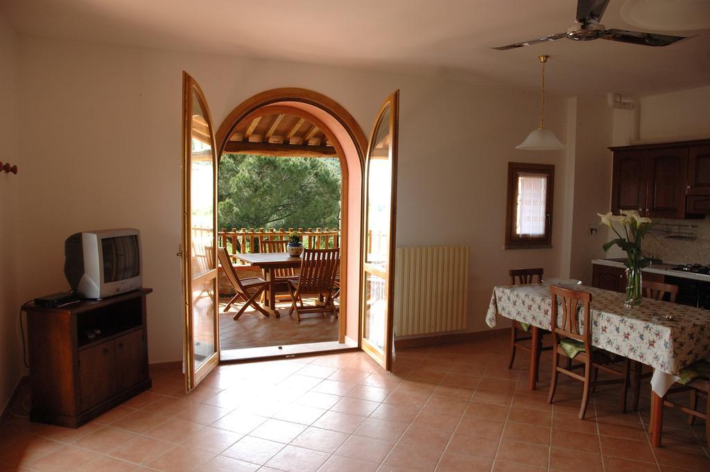 Agriturismo Podere Gozzuto غافورانا الغرفة الصورة
